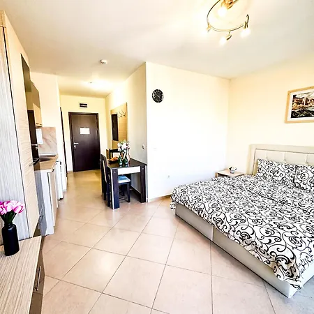Apartment студио каскадас к34