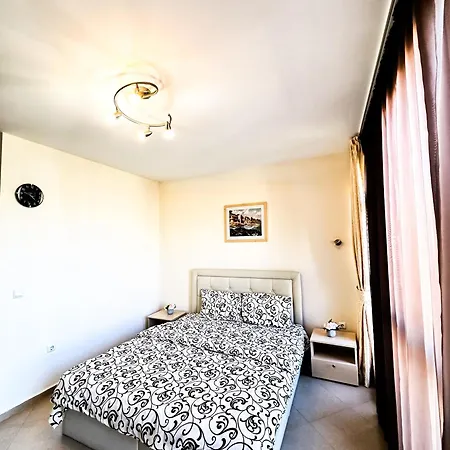 דירה студио каскадас к34