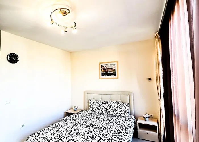 Апартамент студио каскадас к34